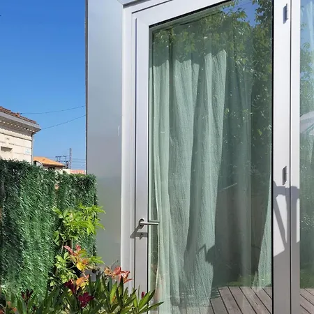 Loft In Bordeaux, Bas فيلة سينون