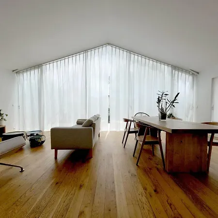 Loft In Bordeaux, Bas سينون